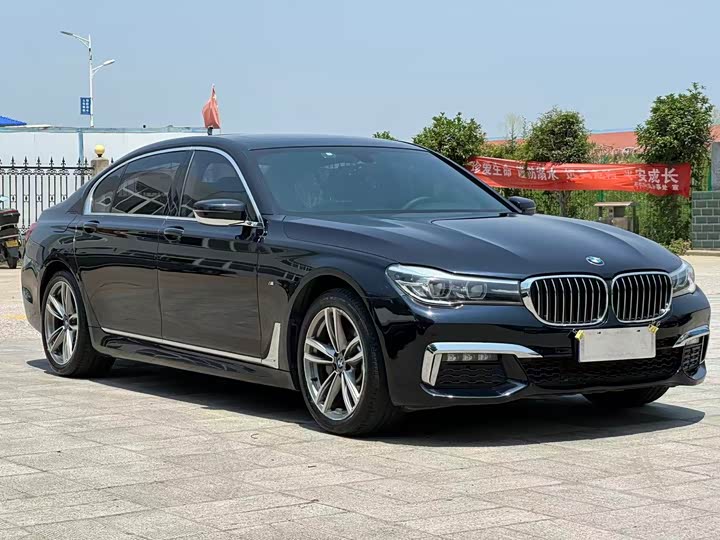BMW 7 Series — фото 3