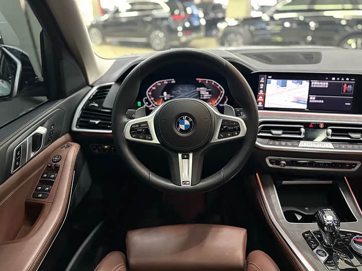 BMW X5 2020 x Drive 40i M — фото 11