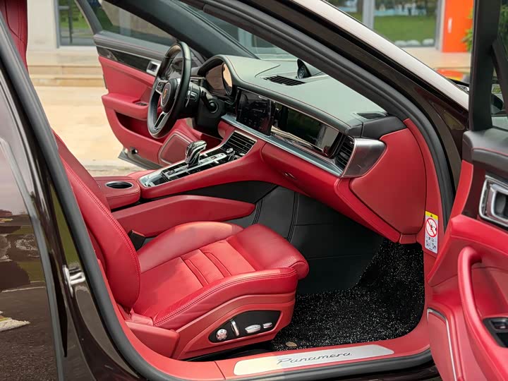 Porsche Panamera 2017 Panamera 3.0 T — фото 12