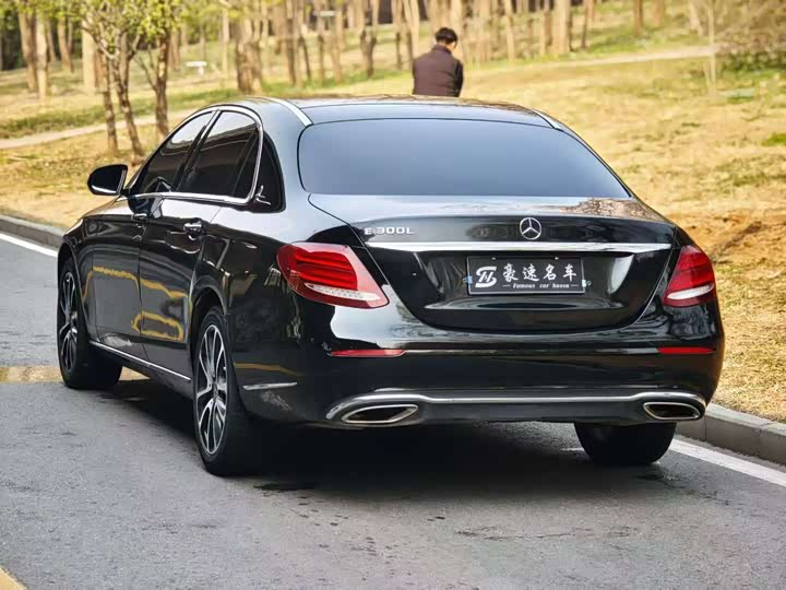 Mercedes-Benz E-Class 2019 E 200 L — фото 5