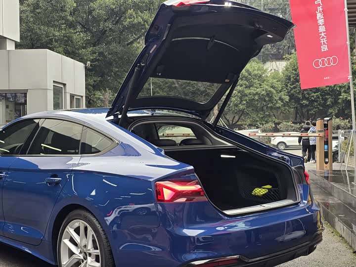 Audi A5 2023 Sportback 40 TFSI — фото 10