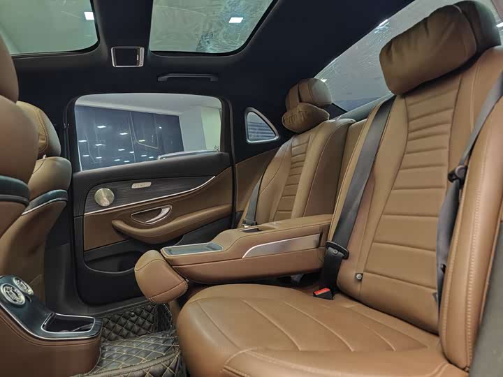 Mercedes-Benz E-Class 2023 E 300 L — фото 24