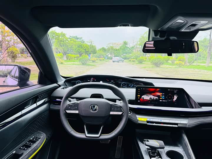 Changan UNI-V 2023 1.5 T — фото 11