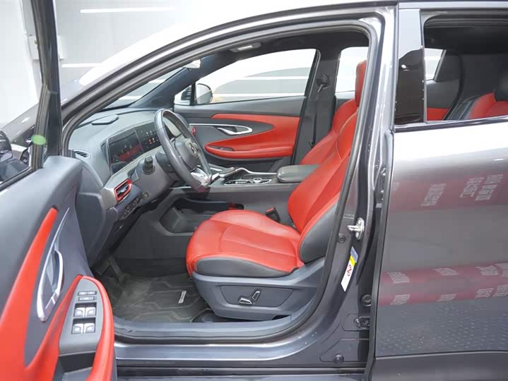 Changan UNI-T 2020 1.5 T Premium — фото 16