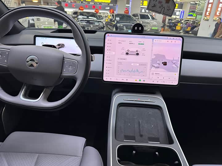 NIO ET5T 2025 75k Wh Touring — фото 15