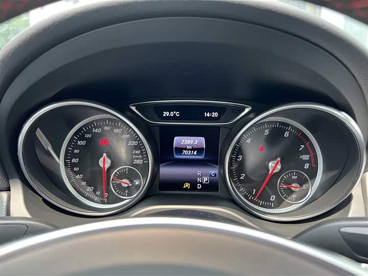 Mercedes-Benz CLA — фото 25