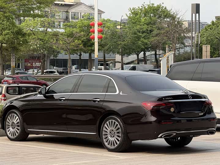 Mercedes-Benz E-Class 2021 E 300 L Luxury — фото 6