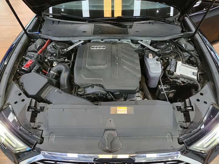 Audi A6L 2024 40 TFSI — фото 17