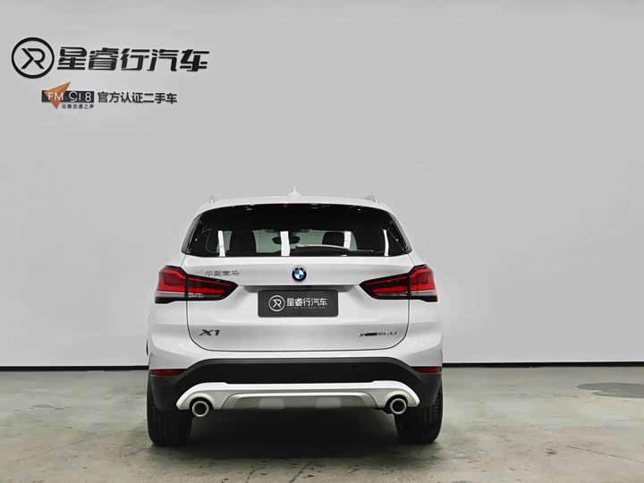 BMW X1 2022 x Drive 25 Li — фото 2