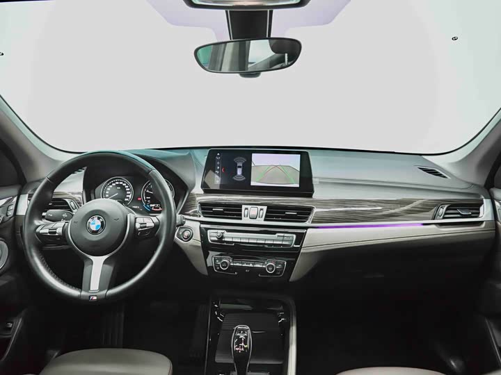 BMW X1 2022 x Drive 25 Li — фото 33