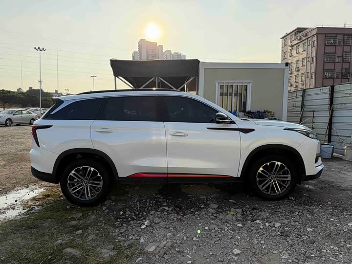Changan CS75 PLUS 2021 1.5 T ATPremium — фото 8