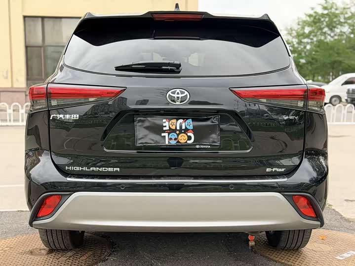 Toyota Highlander — фото 8
