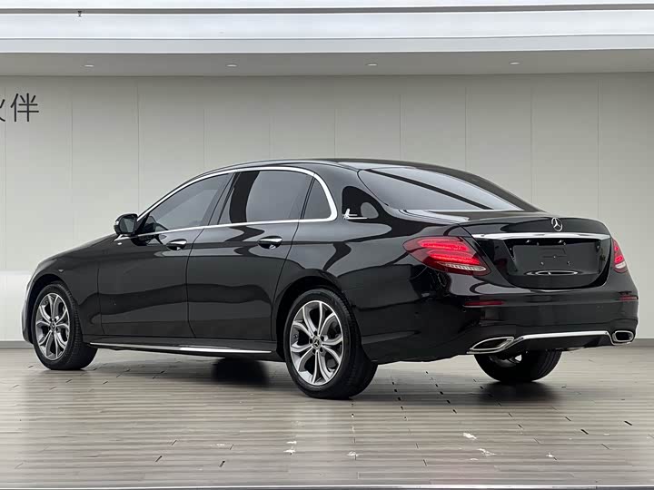 Mercedes-Benz E-Class рестайлинг E 300 L стиль — фото 14