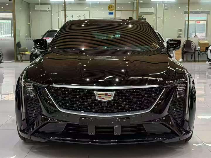 Cadillac CT5 2024 28 T Luxury Pro — фото 1