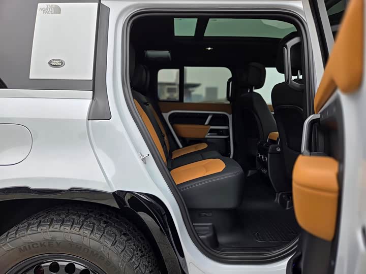 Land Rover Defender — фото 17