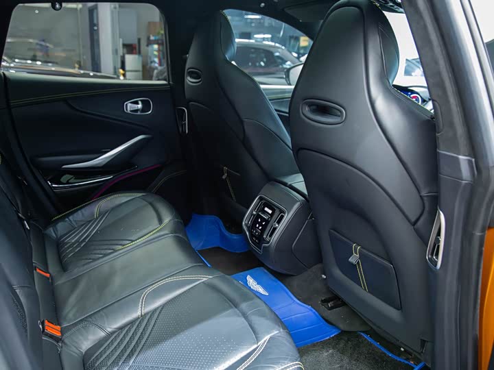 Aston Martin DBX 2022 3.0 T STRAIGHT-SIX — фото 9