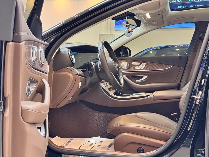 Mercedes-Benz E-Class 2023 E 300 L — фото 8