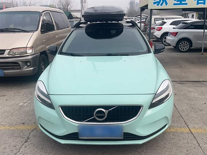 Volvo V40 2017 T 3 — фото 2