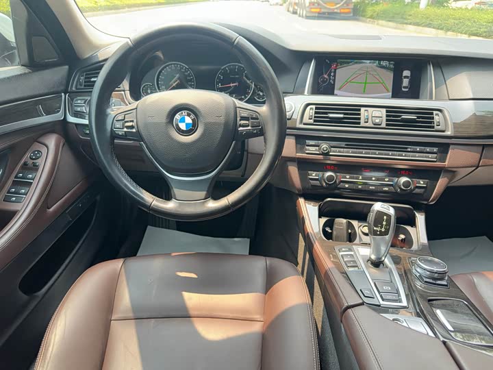 BMW 5-Series 2017 525 Li — фото 11