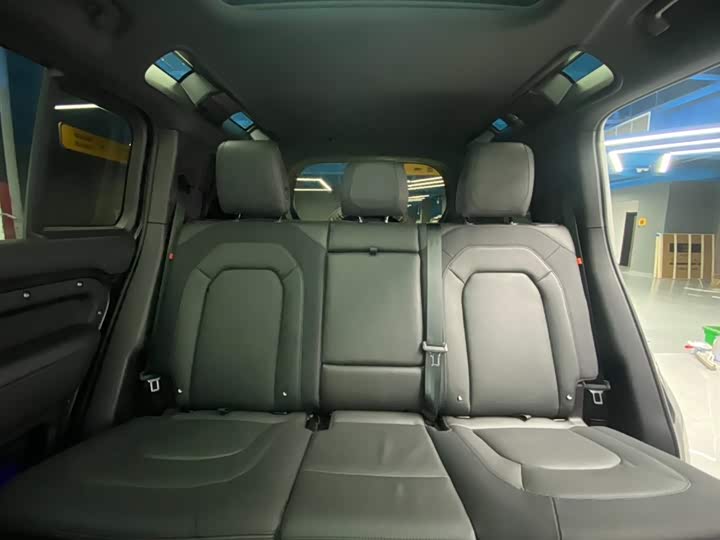 Land Rover Defender — фото 20