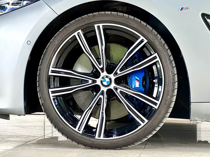 BMW 8-Series 2022 840i x Drive M — фото 6