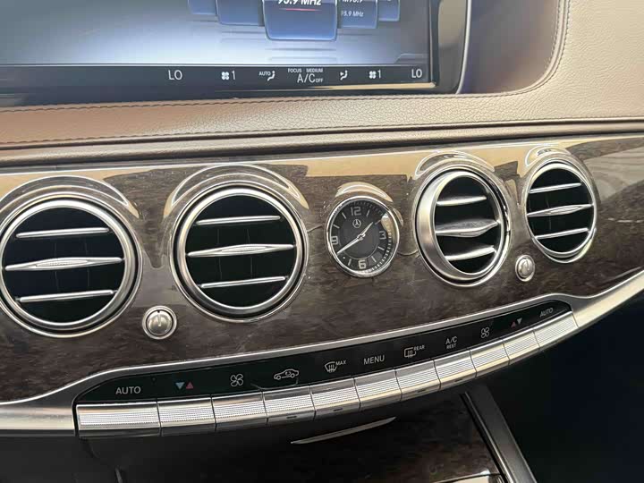 Mercedes-Benz S-Class S 320 L — фото 13