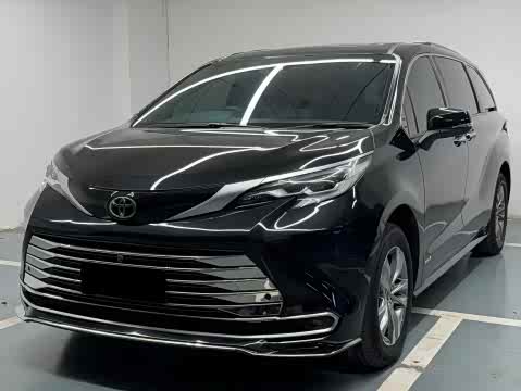 Toyota SIENNA 2024 2.5 LHybrid 4 WD — фото 10