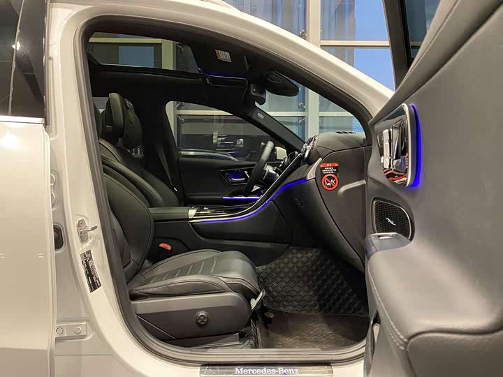 Mercedes-Benz GLC 2024 GLC 260 L 4 MATIC Luxury 5 — фото 13
