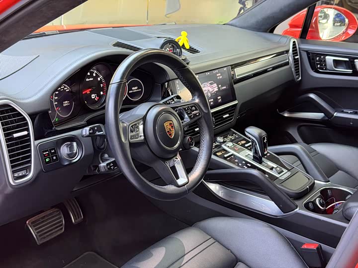 Porsche Cayenne 2019 Cayenne Turbo Coupé 4.0 T — фото 5