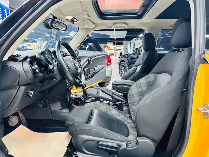 MINI Hatch — фото 15