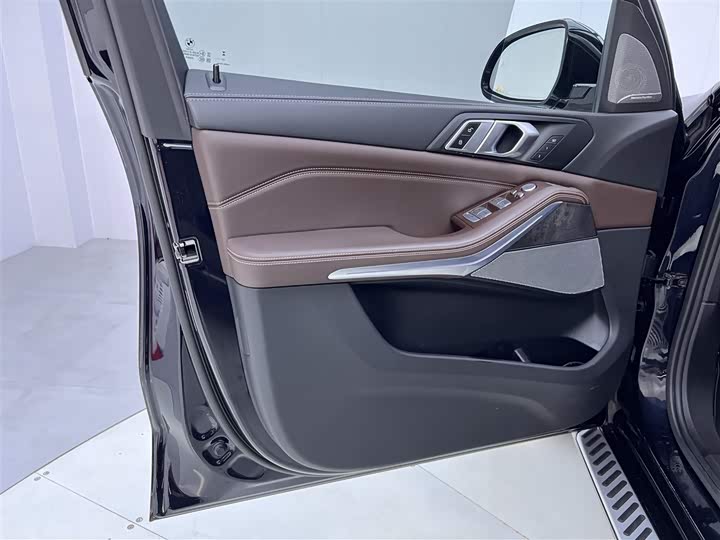 BMW X5 2022 x Drive 30 Li M — фото 17