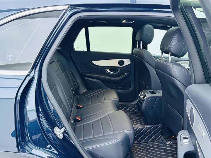 Mercedes-Benz GLC 2020 GLC 260 L 4 MATIC — фото 13