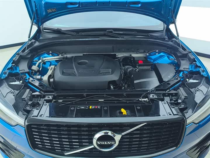 Volvo XC60 2021 T 5 4 WD — фото 10