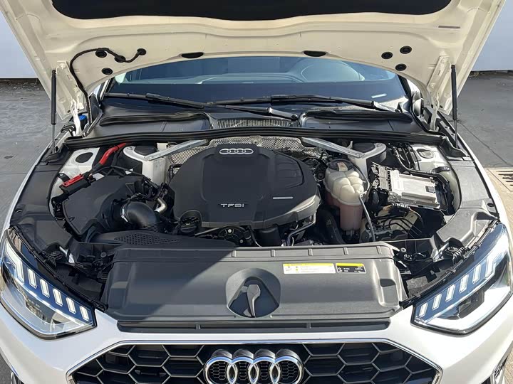 Audi A4L 2023 40 TFSI — фото 9