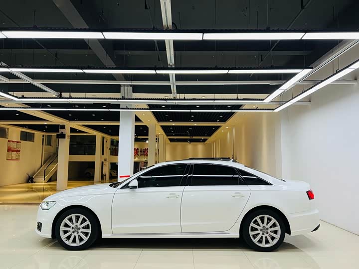 Audi A6L TFSI — фото 6
