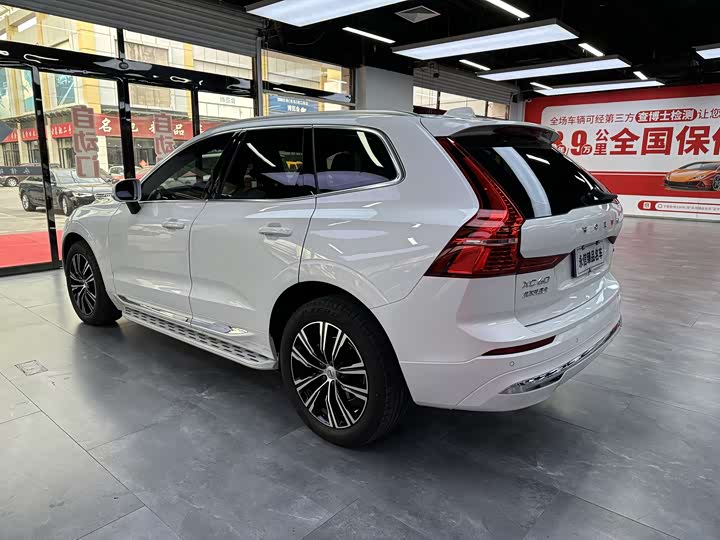 Volvo XC60 2022 B 5 4 WD — фото 6