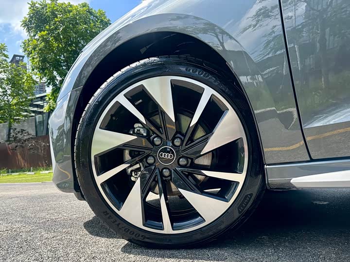 Audi A3 2023 A 3 L Limousine 35 TFSI Sport — фото 8