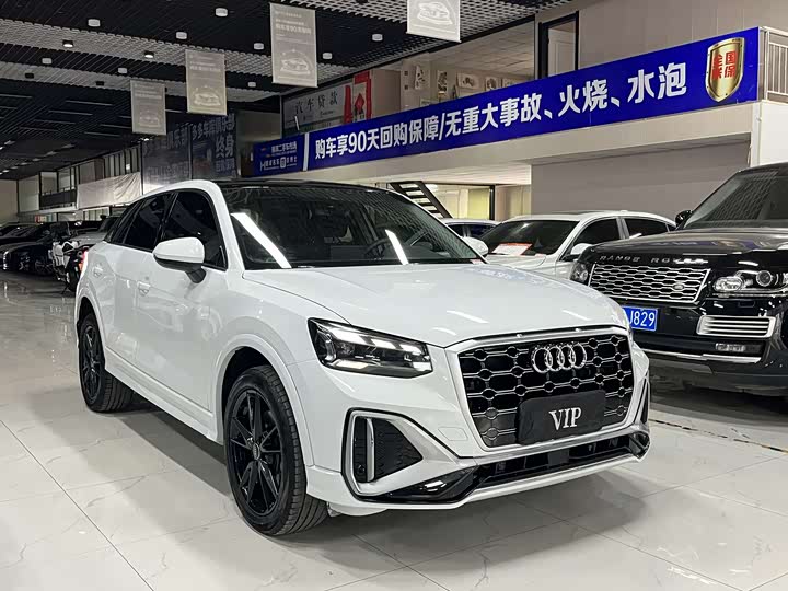 Audi Q2L 2023 35 TFSI — фото 3