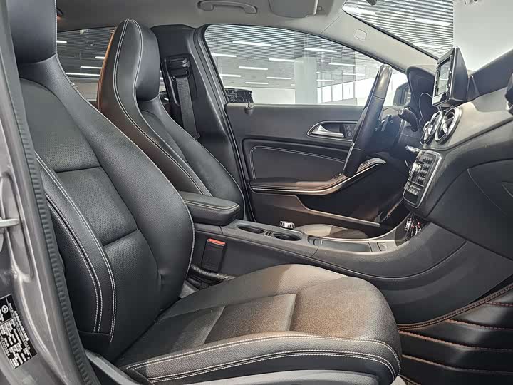 Mercedes-Benz GLA 2015 GLA 220 4 MATIC — фото 5