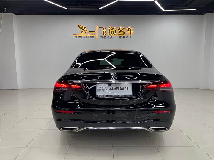 Mercedes-Benz E-Class 2022 E 260 L Sport — фото 15