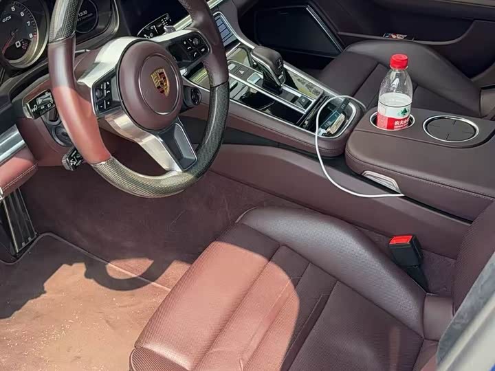 Porsche Panamera 2019 Panamera GTS 4.0 T — фото 11