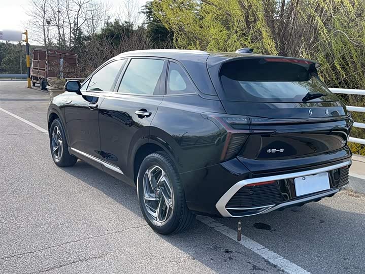 Hongqi HS3 2023 1.5 T 2 WD — фото 14