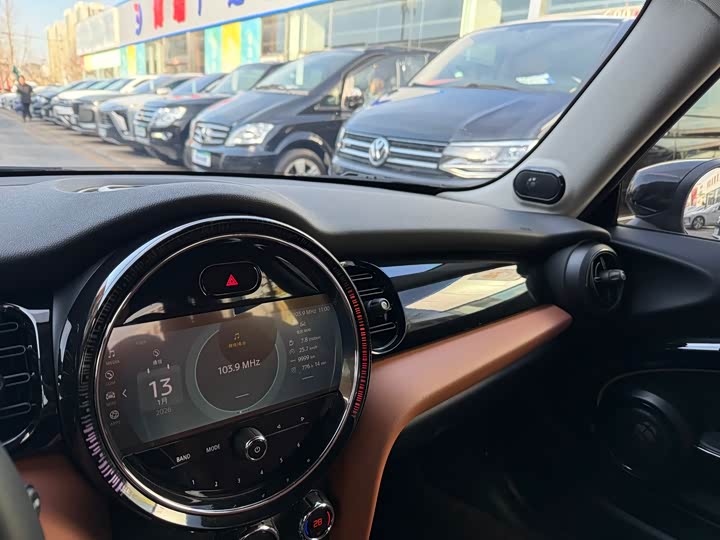 MINI Hatch — фото 16