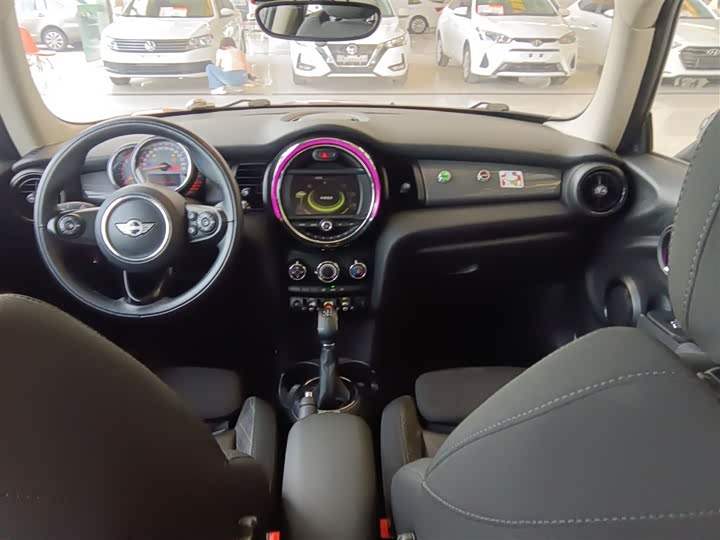 MINI Hatch — фото 10