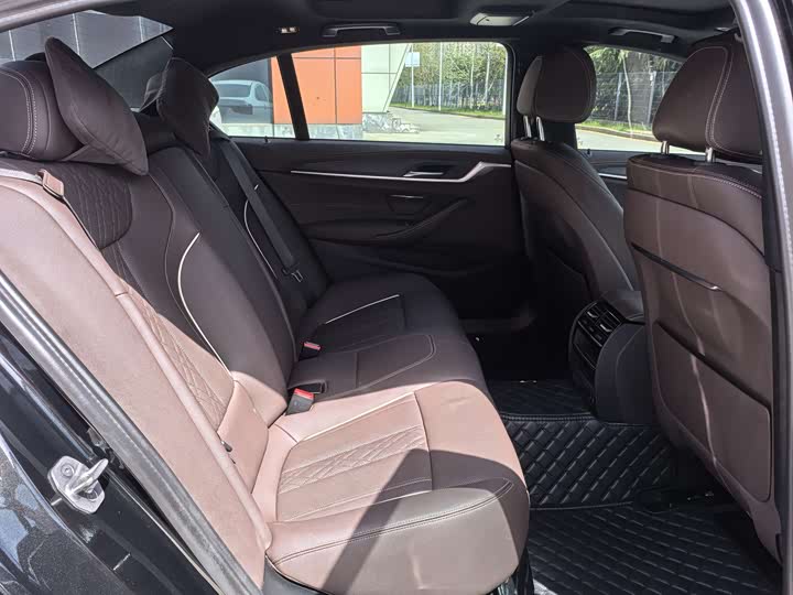 BMW 5-Series 2022 530 Li Leading M — фото 7