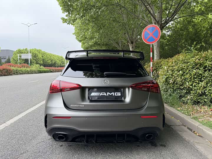Mercedes-Benz A-Class 2024 AMG A 35 4 MATIC — фото 5