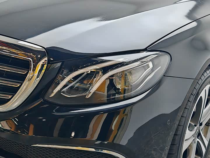 Mercedes-Benz E-Class 2020 E 260 L — фото 7