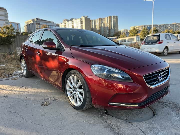 Volvo V40 2015 1.6 T — фото 2