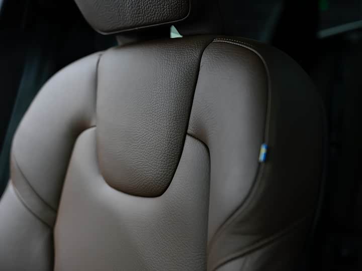 Volvo V90 2024 Cross Country B 5 AWD — фото 13
