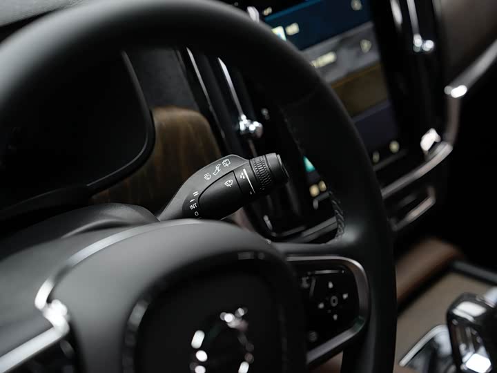 Volvo V90 2024 Cross Country B 5 AWD — фото 12